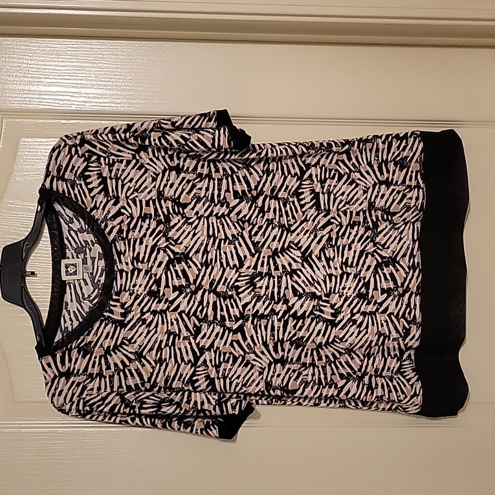 Anne Klein short sleeve blouse
